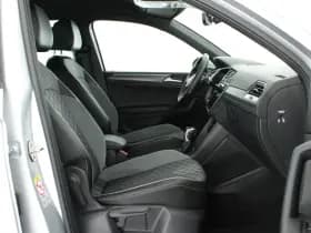 Volkswagen Tiguan 1.5 TSI 150pk DSG 2x R-Line Virtual Cockpit Navigatie thumbnail 10