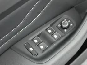 Volkswagen Passat Variant 1.5 TSI 150pk DSG Elegance Business + Camera Head-Up Virtual Cockpit Navigatie thumbnail 14