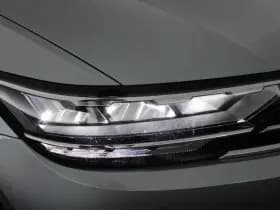 Volkswagen Passat Variant 1.5 TSI 150pk DSG Elegance Business + Camera Head-Up Virtual Cockpit Navigatie thumbnail 41