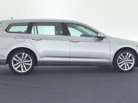 Volkswagen Passat Variant 1.5 TSI 150pk DSG Elegance Business + Camera Head-Up Virtual Cockpit Navigatie thumbnail 9