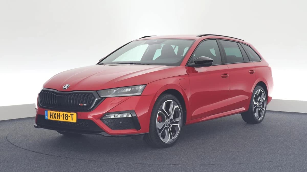 Škoda Octavia Combi RS 1.4 TSI IV 245pk DSG Camera Keyless Memory Stoelverwarming Carplay — foto 1