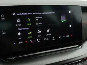 Škoda Octavia Combi RS 1.4 TSI IV 245pk DSG Camera Keyless Memory Stoelverwarming Carplay thumbnail 43