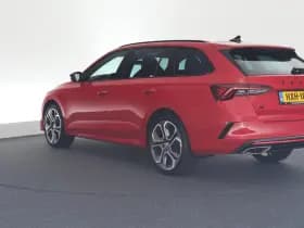 Škoda Octavia Combi RS 1.4 TSI IV 245pk DSG Camera Keyless Memory Stoelverwarming Carplay thumbnail 9