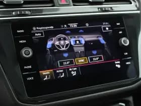 Volkswagen Tiguan Allspace 1.5 TSI 150pk DSG R-Line Business+ 7Pers. Camera Keyless Led Stoelverwarming Virtual Cockpit Panoramadak Navigatie thumbnail 32