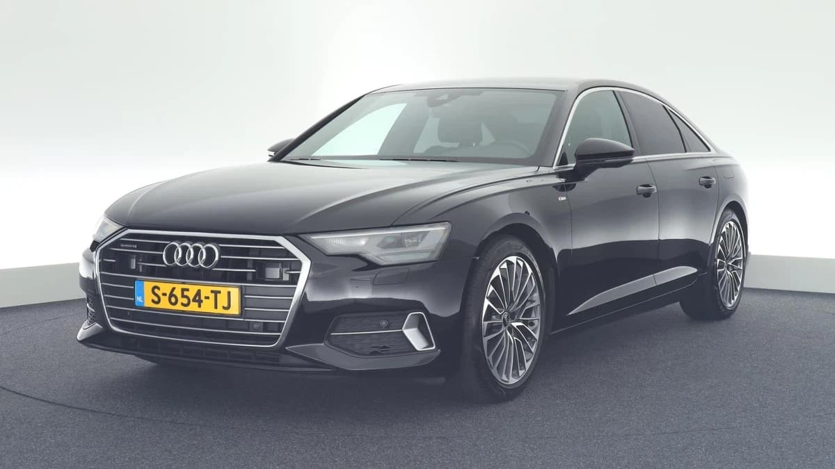 Audi A6 Limousine 50 TFSI e 299pk quattro S-Line Trekhaak Stoelverwarming ACC Navigatie Virtual Cockpit — foto 1