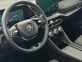 Škoda Kodiaq 1.5 TSI 150pk DSG Business Edition 7Pers. Panoramadak Camera Virtual Cockpit Navigatie thumbnail 3