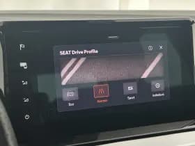 SEAT Ibiza 1.0 EcoTSI 95pk FR Business Intense Stoelverwarming Camera Led Alcantara Virtual Cockpit Navigatie thumbnail 31