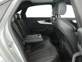 Audi A4 Limousine 35 TFSI 150pk 2x S-Line Black Edition Virtual Cockpit Schuifdak Navigatie Cruise Control Led thumbnail 11