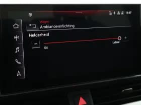 Audi A4 Limousine 35 TFSI 150pk 2x S-Line Black Edition Virtual Cockpit Schuifdak Navigatie Cruise Control Led thumbnail 31