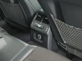 Audi A4 Limousine 35 TFSI 150pk 2x S-Line Black Edition Virtual Cockpit Schuifdak Navigatie Cruise Control Led thumbnail 39