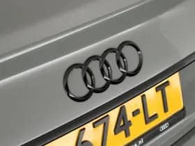 Audi A4 Limousine 35 TFSI 150pk 2x S-Line Black Edition Virtual Cockpit Schuifdak Navigatie Cruise Control Led thumbnail 47