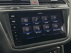 Volkswagen Tiguan 1.4 TSI 245pk eHybrid R-Line Business+ Black Style Trekhaak Camera Led Virtual Cockpit Navigatie thumbnail 23