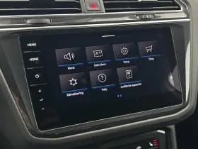 Volkswagen Tiguan 1.4 TSI 245pk eHybrid R-Line Business+ Black Style Trekhaak Camera Led Virtual Cockpit Navigatie thumbnail 24