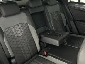 Volkswagen Tiguan 1.4 TSI 245pk eHybrid R-Line Business+ Black Style Trekhaak Camera Led Virtual Cockpit Navigatie thumbnail 40