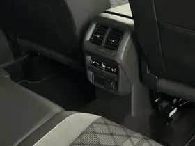 Volkswagen Tiguan 1.4 TSI 245pk eHybrid R-Line Business+ Black Style Trekhaak Camera Led Virtual Cockpit Navigatie thumbnail 41