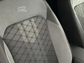 Volkswagen Tiguan 1.4 TSI 245pk eHybrid R-Line Business+ Black Style Trekhaak Camera Led Virtual Cockpit Navigatie thumbnail 42