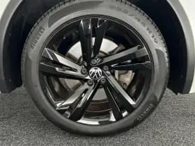 Volkswagen Tiguan 1.4 TSI 245pk eHybrid R-Line Business+ Black Style Trekhaak Camera Led Virtual Cockpit Navigatie thumbnail 54