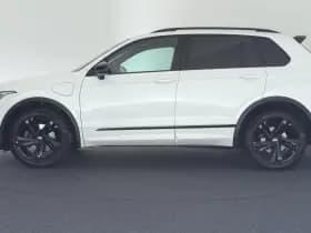 Volkswagen Tiguan 1.4 TSI 245pk eHybrid R-Line Business+ Black Style Trekhaak Camera Led Virtual Cockpit Navigatie thumbnail 7