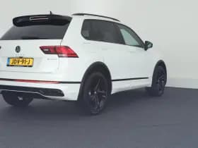 Volkswagen Tiguan 1.4 TSI 245pk eHybrid R-Line Business+ Black Style Trekhaak Camera Led Virtual Cockpit Navigatie thumbnail 9