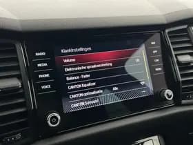 Škoda Kodiaq 1.5 TSI 150pk DSG Sportline Business Trekhaak Camera Keyless Canton Stoelverwarming Memory Virtual Cockpit Navigatie thumbnail 31