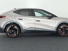 CUPRA Tavascan 340pk VZ Adrenaline 82 kWh Trekhaak Warmtepomp Panoramadak Head-Up Sennheiser Memory 360Camera Keyless Virtual Cockpit Navigatie thumbnail 14