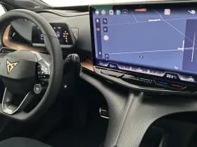 CUPRA Tavascan 340pk VZ Adrenaline 82 kWh Trekhaak Warmtepomp Panoramadak Head-Up Sennheiser Memory 360Camera Keyless Virtual Cockpit Navigatie thumbnail 3