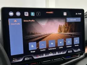 CUPRA Tavascan 340pk VZ Adrenaline 82 kWh Trekhaak Warmtepomp Panoramadak Head-Up Sennheiser Memory 360Camera Keyless Virtual Cockpit Navigatie thumbnail 45