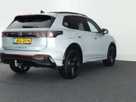Volkswagen Tiguan 1.5 204pk eHybrid R-Line Edition Black Style Trekhaak 360Camera Memory Leder Head-Up harman/kardon Keyless Virtual Cockpit Navigatie thumbnail 12