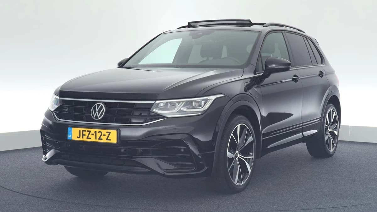 Volkswagen Tiguan 1.4 TSI 245pk eHybrid R-Line Business+ Black Style Panoramadak Trekhaak Stoelverwarming — foto 1