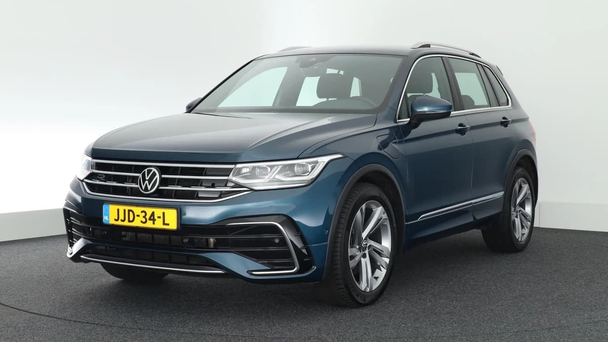 Volkswagen Tiguan 1.4 TSI 245pk eHybrid 2x R-Line Trekhaak Stoelverwarming Virtual Cockpit Navigatie — foto 1
