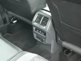 Volkswagen Tiguan 1.4 TSI 245pk eHybrid 2x R-Line Trekhaak Stoelverwarming Virtual Cockpit Navigatie thumbnail 39