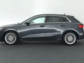 Audi A3 Sportback 35 TFSI 150pk S-Tronic Business edition Leder Virtual Cockpit Stoelverwarming Navigatie thumbnail 4