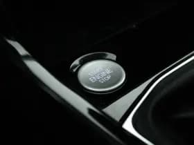 Volkswagen T-Cross 1.0 TSI 116pk DSG Life Edition IQ Light Stoelverwarming Camera Keyless Virtual Cockpit App-Connect thumbnail 5