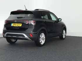 Volkswagen T-Cross 1.0 TSI 116pk DSG Life Edition IQ Light Stoelverwarming Camera Keyless Virtual Cockpit App-Connect thumbnail 8