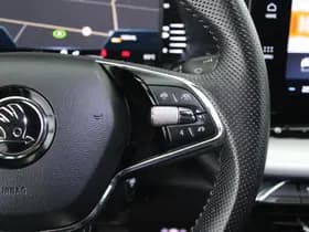 Škoda Octavia Combi 1.0 TSI 110pk Sport Business Trekhaak Camera ACC Navigatie thumbnail 19