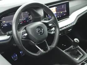 Škoda Octavia Combi 1.0 TSI 110pk Sport Business Trekhaak Camera ACC Navigatie thumbnail 3