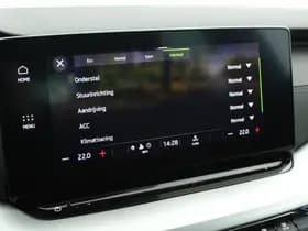 Škoda Octavia Combi 1.0 TSI 110pk Sport Business Trekhaak Camera ACC Navigatie thumbnail 38