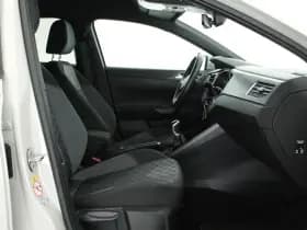 Volkswagen Taigo 1.0 TSI 110pk 2x R-Line Trekhaak Virtual Cockpit Carplay thumbnail 11