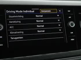Volkswagen Taigo 1.0 TSI 116pk DSG 2x R-Line Camera Stoelverwarming Keyless Virtual Cockpit Carplay thumbnail 37