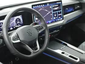Volkswagen Passat Variant 1.5 272pk eHybrid R-Line Edition Black Style Trekhaak 360Camera harman/kardon Massage Navigatie Panoramadak thumbnail 3