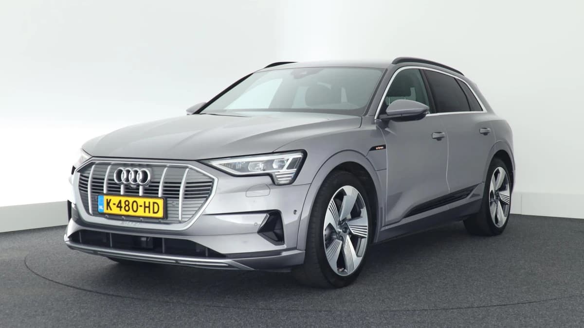 Audi e-tron — foto 1