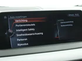 BMW X5 xDrive30d 259pk High Executive M-Sport Panoramadak Trekhaak Leder Memory Camera Keyless Navigatie thumbnail 28