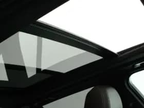 BMW X5 xDrive30d 259pk High Executive M-Sport Panoramadak Trekhaak Leder Memory Camera Keyless Navigatie thumbnail 36