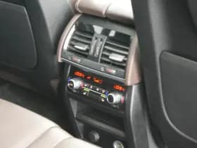 BMW X5 xDrive30d 259pk High Executive M-Sport Panoramadak Trekhaak Leder Memory Camera Keyless Navigatie thumbnail 39