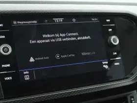 Volkswagen T-Cross 1.0 TSI 95pk Life Navigatie Adaptive Cruise Airco thumbnail 19