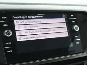 Volkswagen T-Cross 1.0 TSI 95pk Life Navigatie Adaptive Cruise Airco thumbnail 24