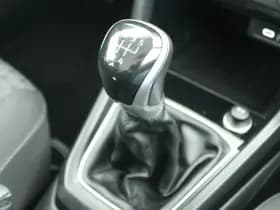 Volkswagen T-Cross 1.0 TSI 95pk Life Navigatie Adaptive Cruise Airco thumbnail 29