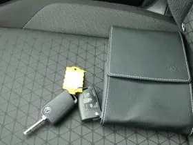 Volkswagen T-Cross 1.0 TSI 95pk Life Navigatie Adaptive Cruise Airco thumbnail 34