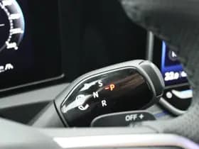 Volkswagen Tiguan 1.5 272pk eHybrid R-Line Edition Trekhaak Camera Keyless Massage Virtual Cockpit Panoramadak Carplay thumbnail 22