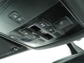 Škoda Karoq 1.5 TSI 150pk DSG Sportline Business Panoramadak Trekhaak Stoelverwarming thumbnail 17